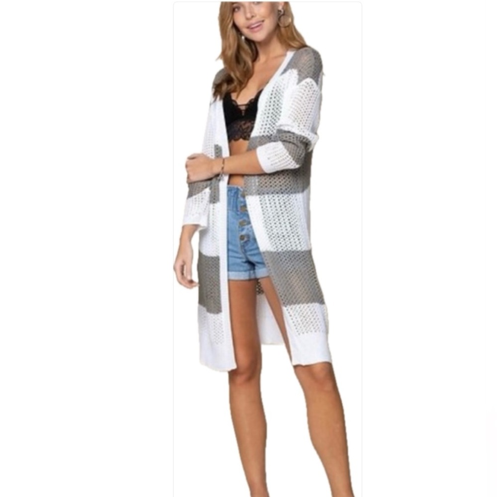 WOMENS COLOR BLOCK LONG CARDIGAN GRAY AND WHITE SIZE LARGE DOE & RAE